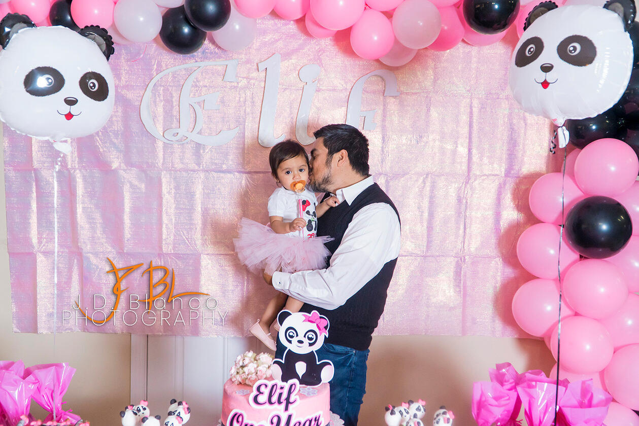 Elif&#39;s First Birthday